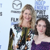 11 daughters of famous women who don't like their mothers, but they have their charm