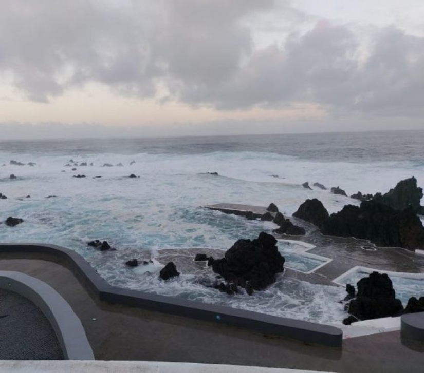 11 photos of places where nature took control 11 photos of places where nature took control