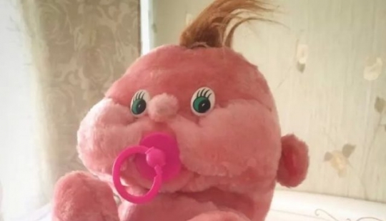 11 toys that were supposed to make kids happy but actually scare adults