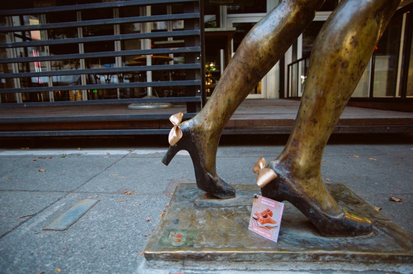 12 examples of creative advertising in the most unexpected places