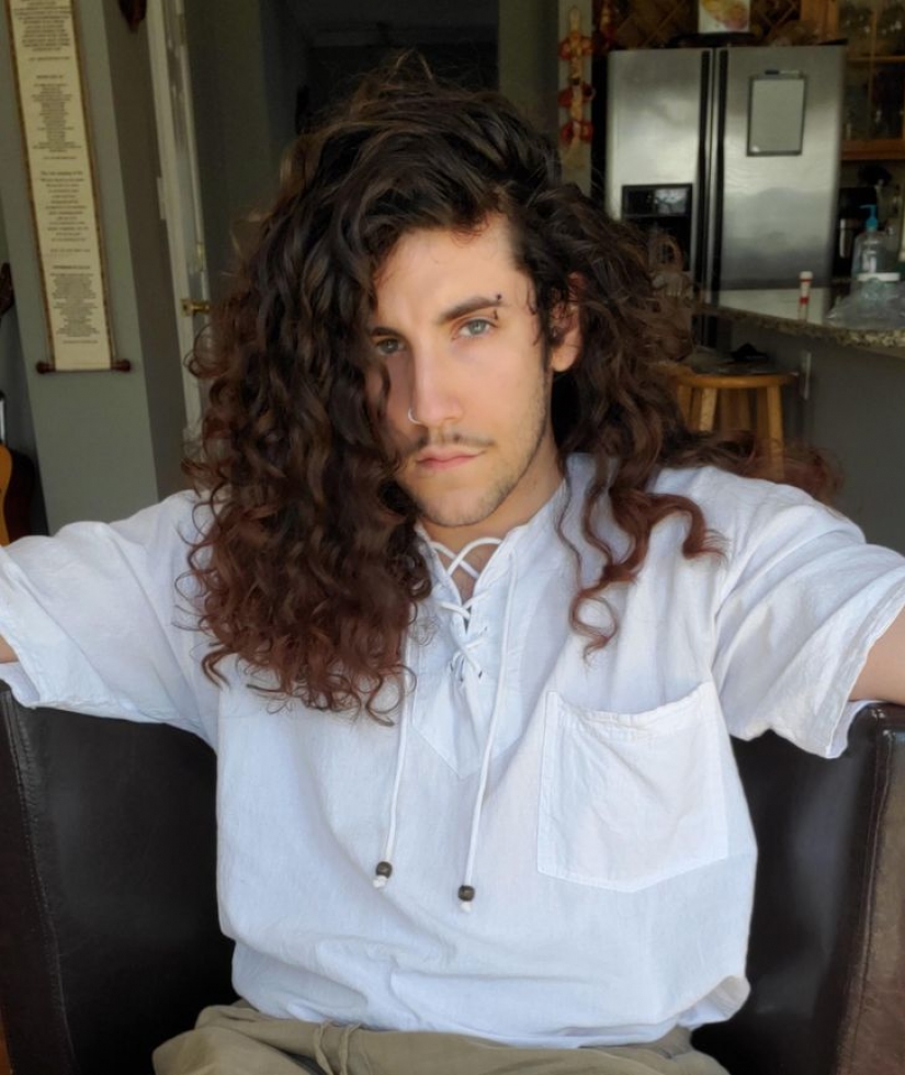 12 men who ditched short hair for gorgeous manes