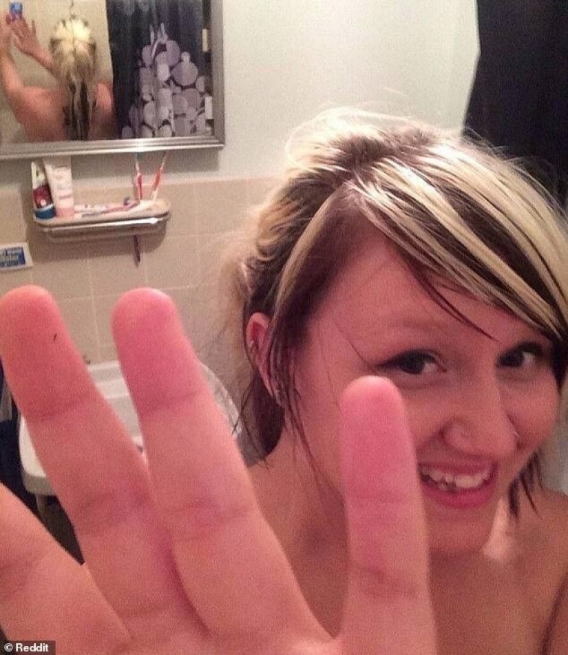 12 people who wanted to take a stylish selfie, but got a sneak peek from where they did not expect 12 people who wanted to take a stylish selfie, but got a sneak peek from where they did not expect