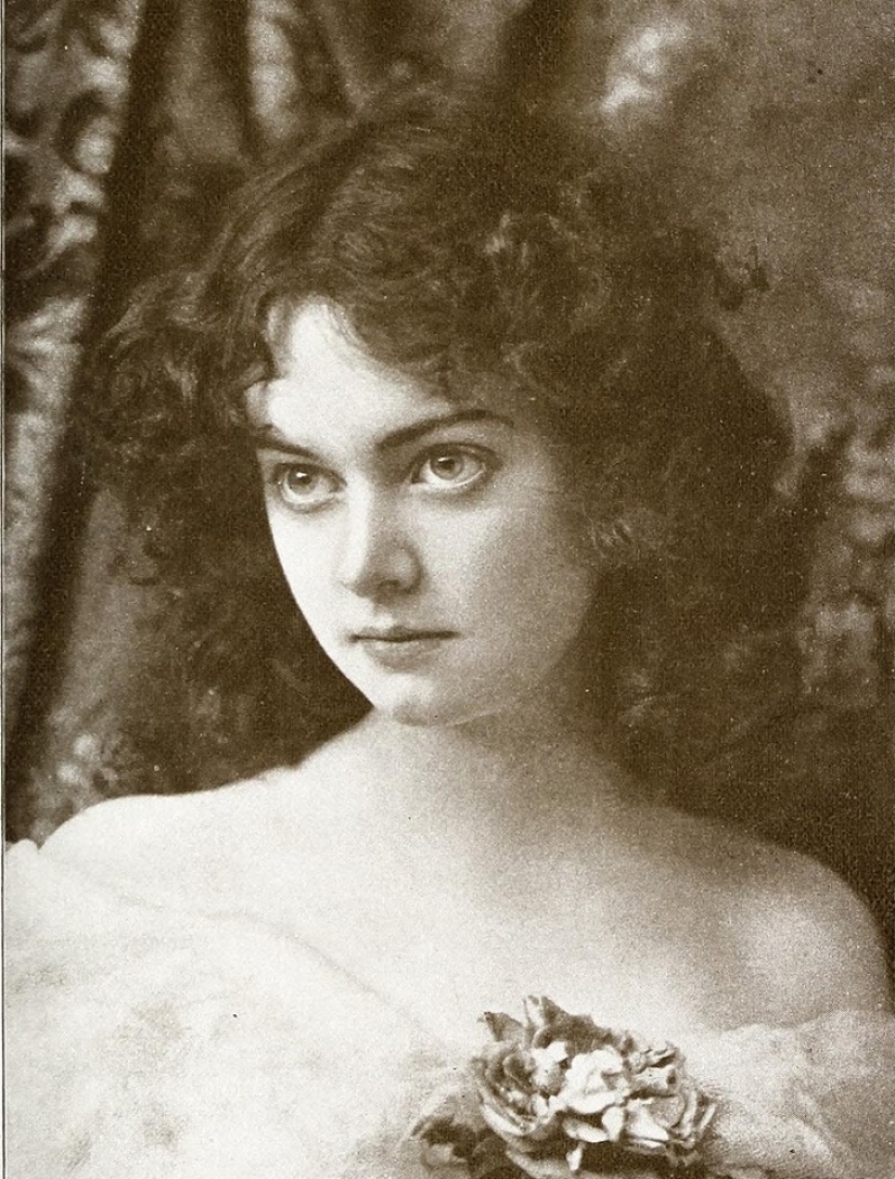 12 photos proving that the beauty of previous generations is unique