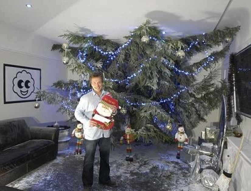 13 of the ugliest Christmas trees 13 of the ugliest Christmas trees