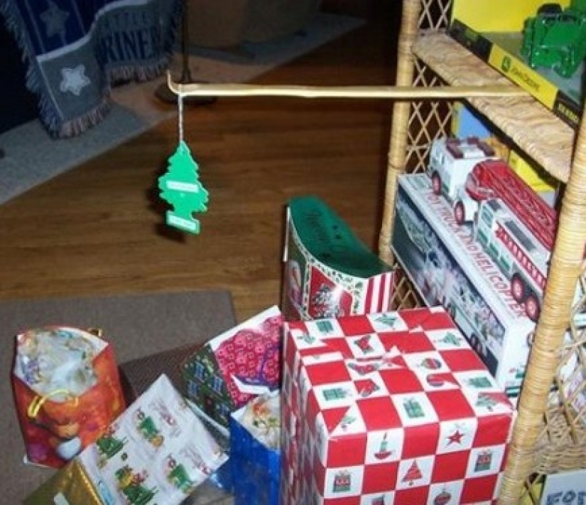 13 of the ugliest Christmas trees 13 of the ugliest Christmas trees