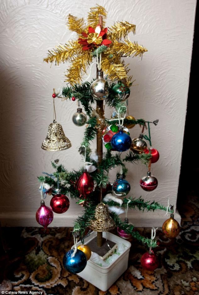 13 of the ugliest Christmas trees 13 of the ugliest Christmas trees