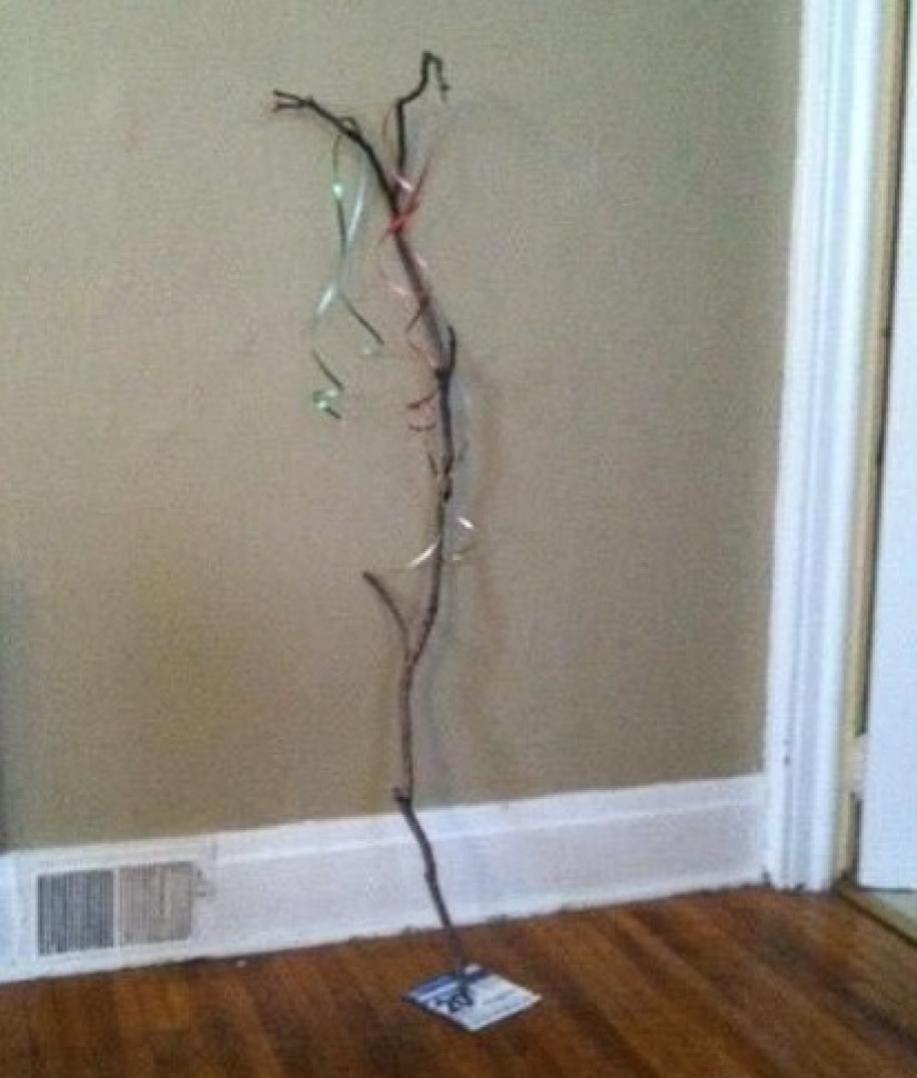 13 of the ugliest Christmas trees 13 of the ugliest Christmas trees