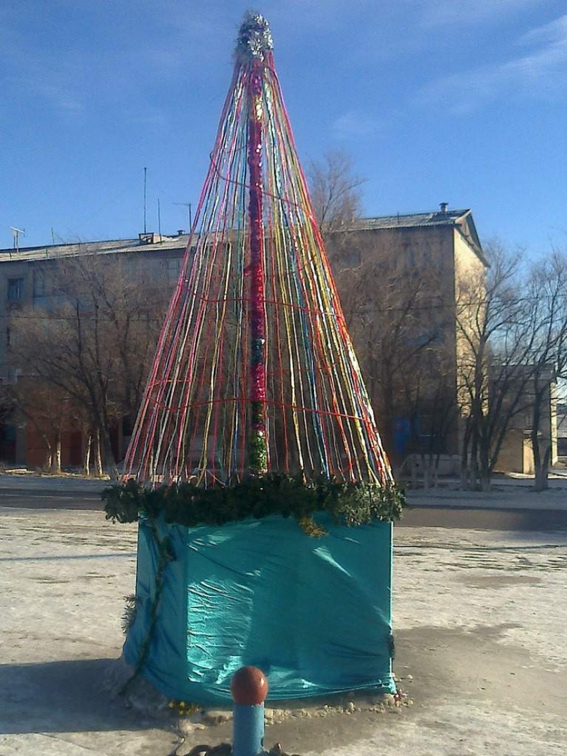 13 of the ugliest Christmas trees 13 of the ugliest Christmas trees