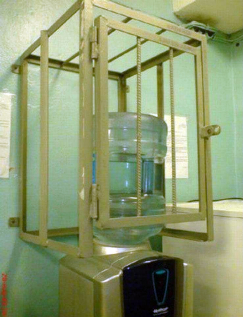 14 photos of concentrated Russian color