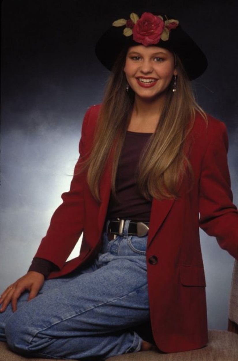 15 celebridades que se convirtieron en víctimas de la moda de los años 90 15 celebridades que se convirtieron en víctimas de la moda de los años 90