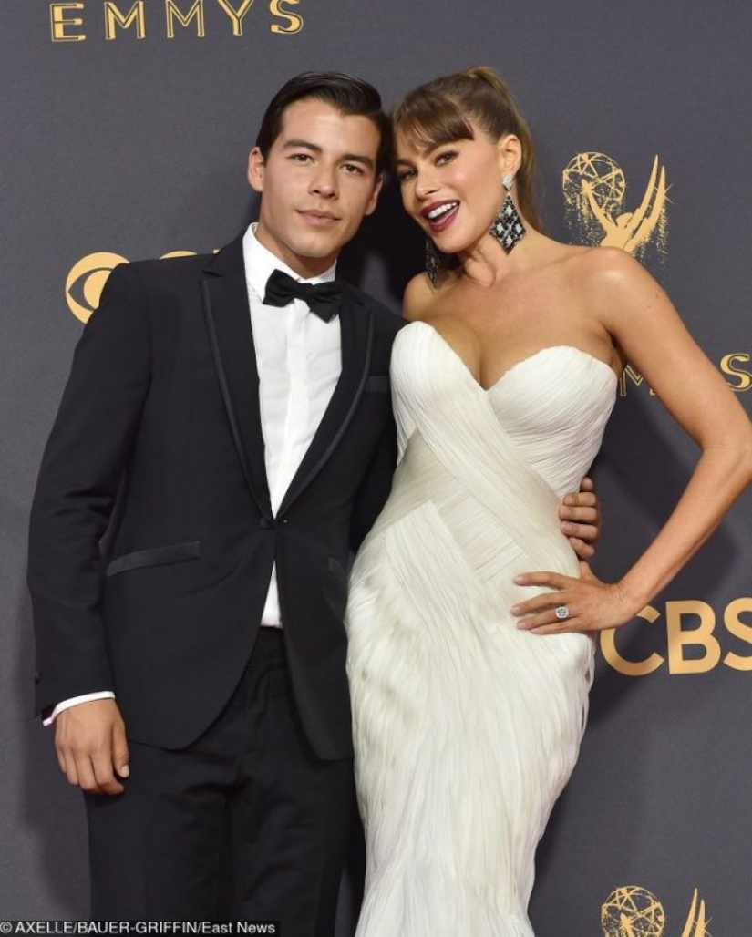 15 famous people who, despite their success, continue to show their mothers how much they love them 15 famous people who, despite their success, continue to show their mothers how much they love them