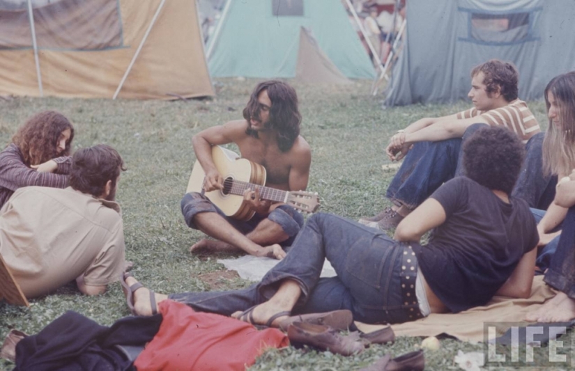 15 fotos atmosféricas del archivo LIFE para el aniversario de Woodstock 15 fotos atmosféricas del archivo LIFE para el aniversario de Woodstock