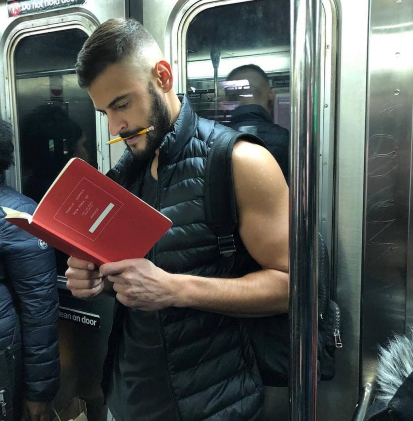 15 hot guys with books, or What is "love at first sight"