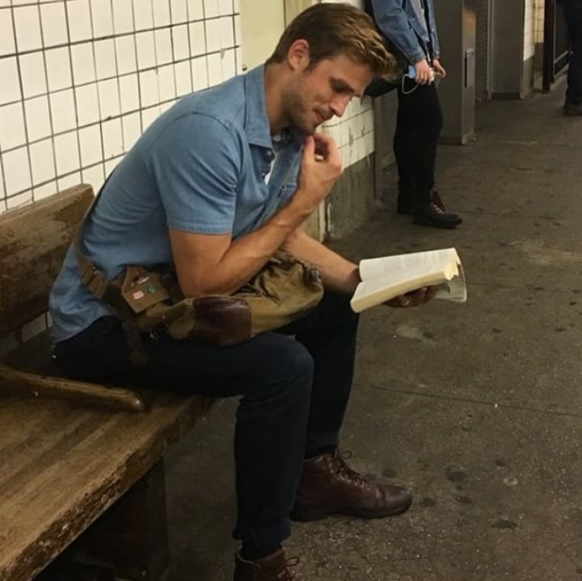 15 hot guys with books, or What is "love at first sight"