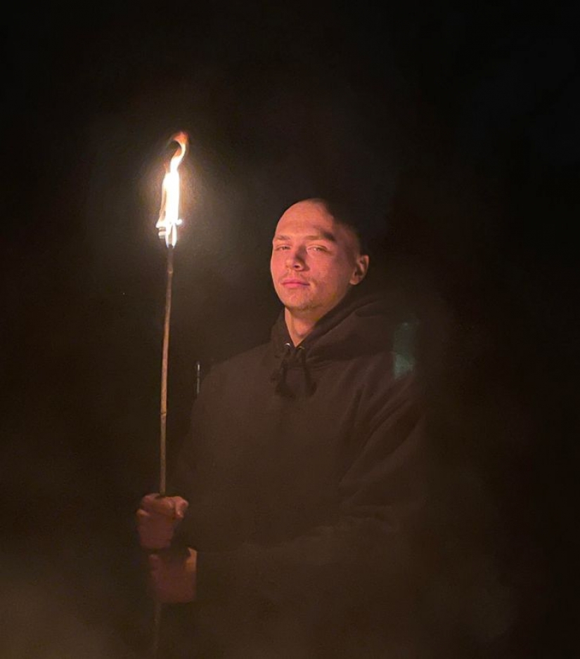 15 people who just wanted to be photographed but received a Renaissance masterpiece