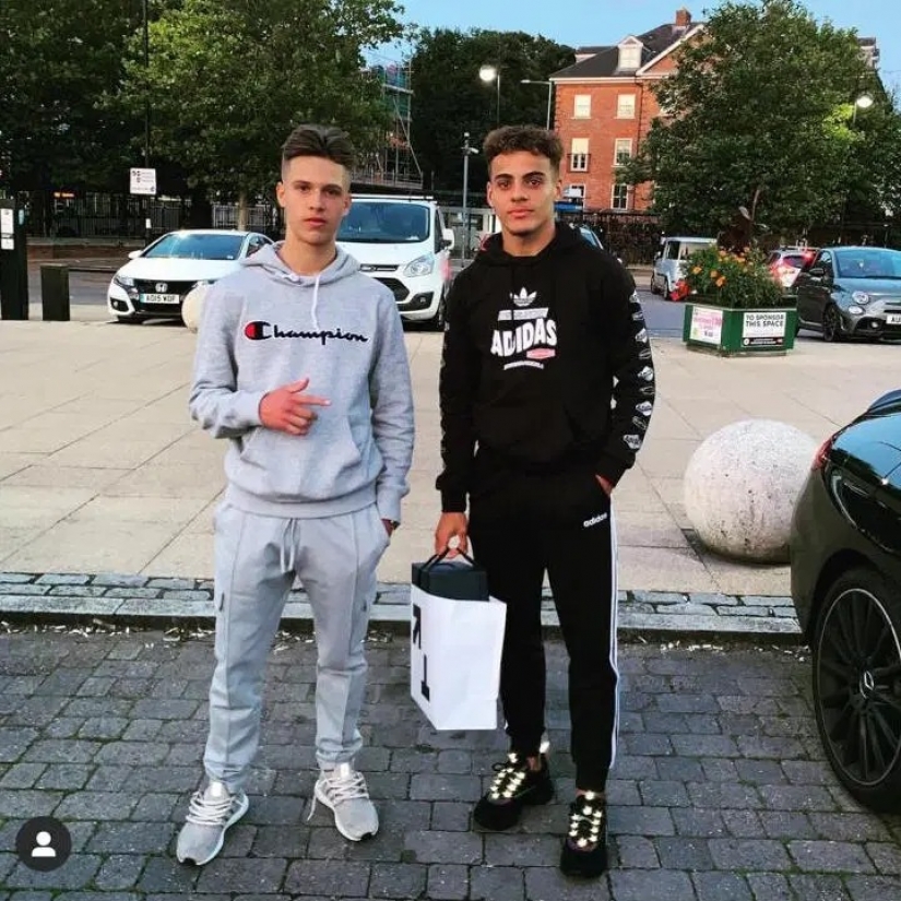 17 años Fedor obtiene ronda suma, trabajar como personal shopper para los jugadores Británicos