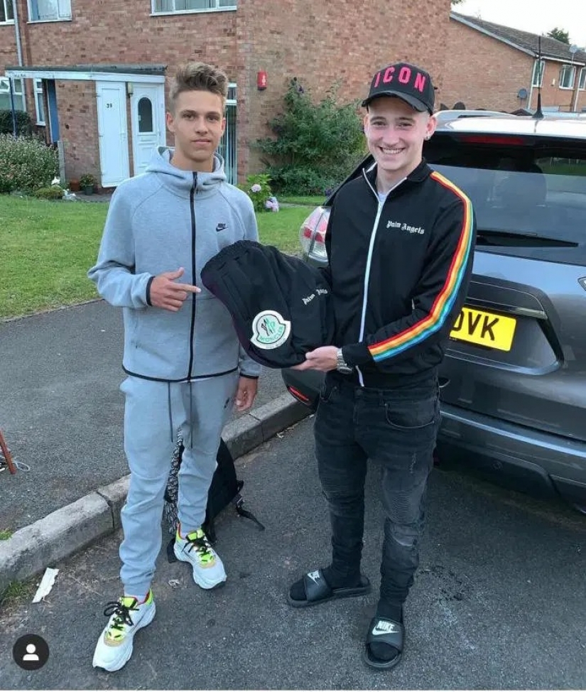 17-year-old Fedor gets round sum, working as a personal shopper for British players 17-year-old Fedor gets round sum, working as a personal shopper for British players