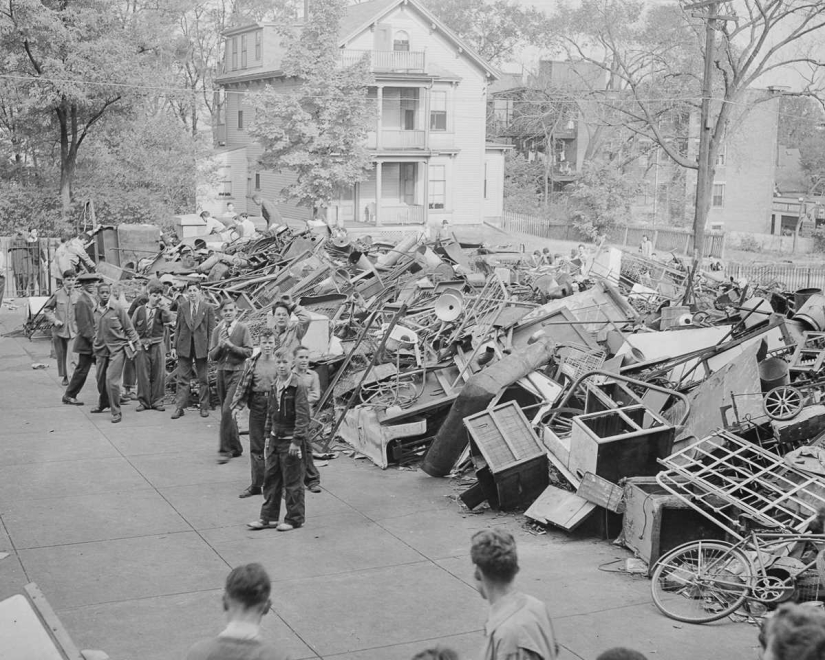 1942: how Americans collected scrap metal for the military industry