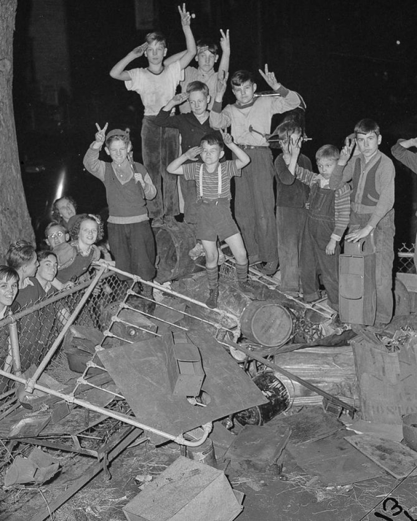 1942: how Americans collected scrap metal for the military industry