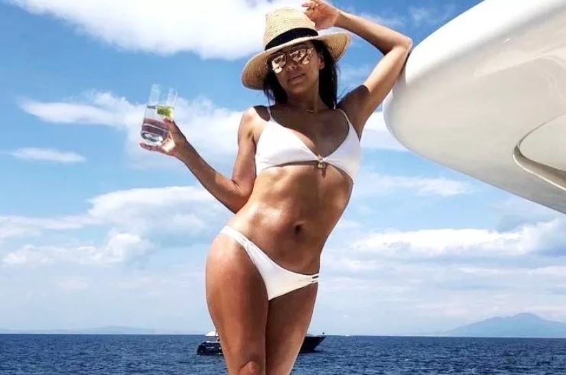 20 proofs that bikinis can be worn with any figure 20 proofs that bikinis can be worn with any figure