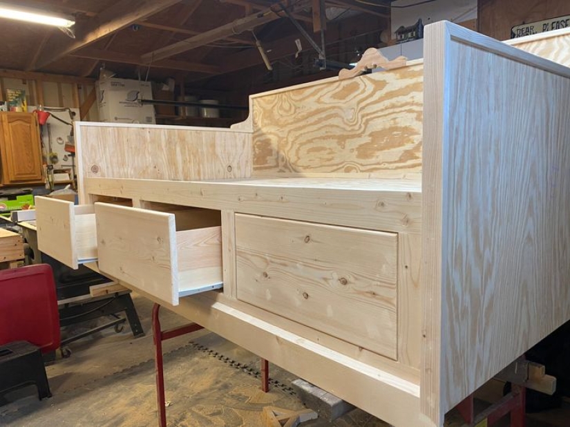 22 strong-armed fathers who didn't waste time in quarantine