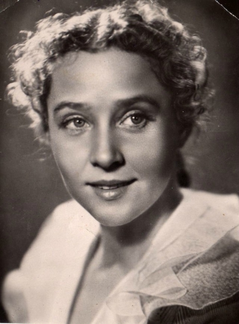 25 actrices de teatro y cine ruso que enloquecieron a los hombres con una sola mirada