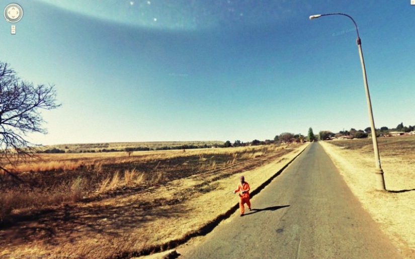 25 of the Craziest Shots Taken on Google Street View Cameras