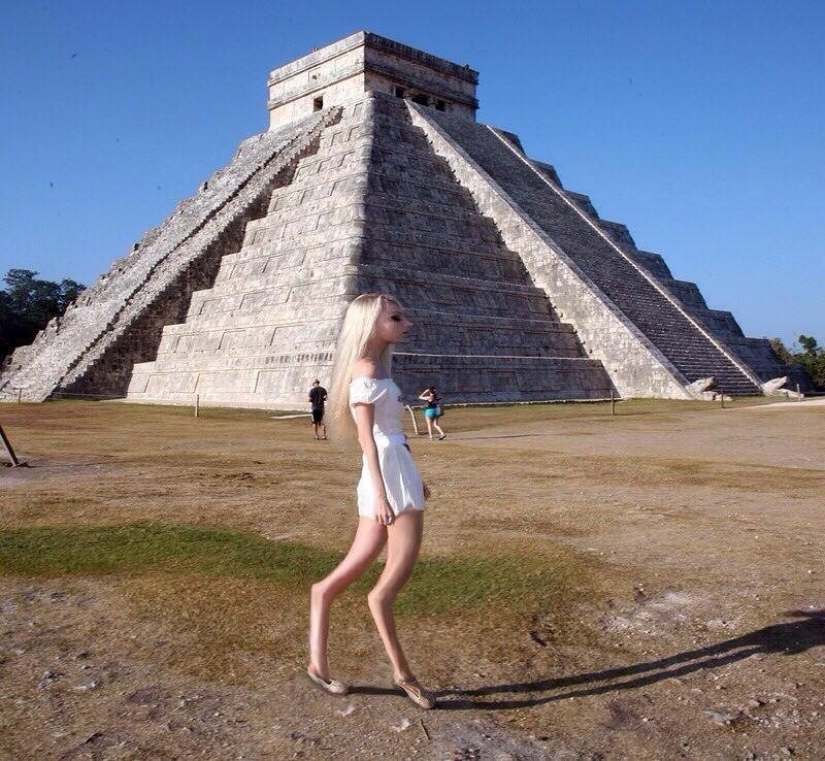 25 of the Craziest Shots Taken on Google Street View Cameras