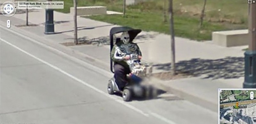 25 of the Craziest Shots Taken on Google Street View Cameras
