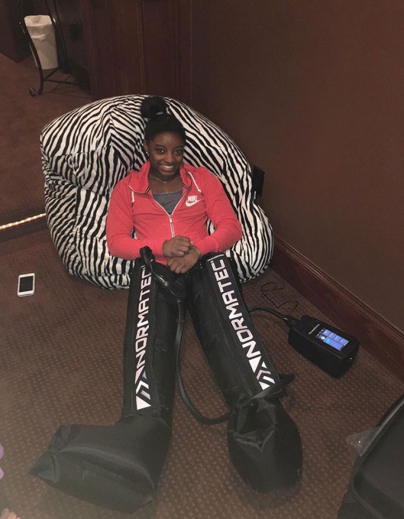 25 raras fotos de los olímpicos que muestran lo que está sucediendo detrás de las escenas de los grandes deportes 25 raras fotos de los olímpicos que muestran lo que está sucediendo detrás de las escenas de los grandes deportes