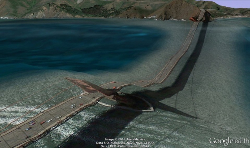 32 photos from Google Earth, contrary to common sense