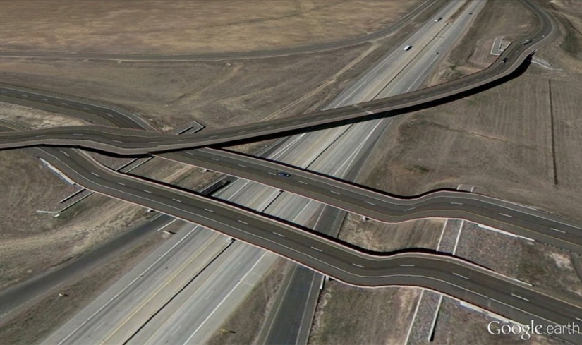 32 photos from Google Earth, contrary to common sense