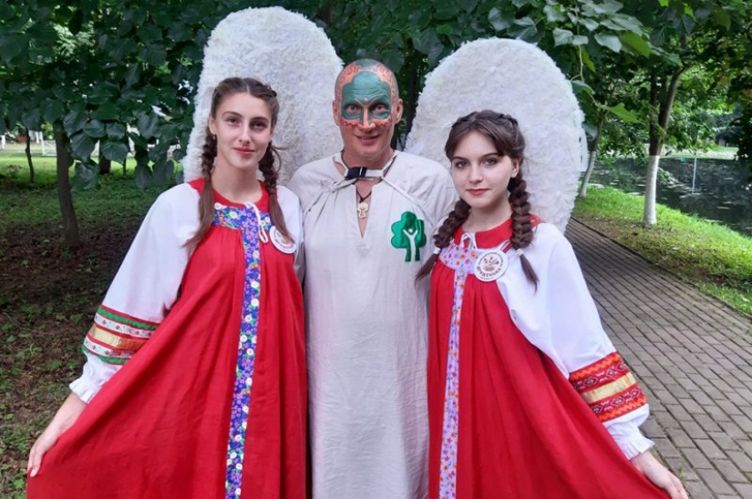 365 names of the Enlightened Drevarch, or Why the tree-man gave up his roots 365 names of the Enlightened Drevarch, or Why the tree-man gave up his roots