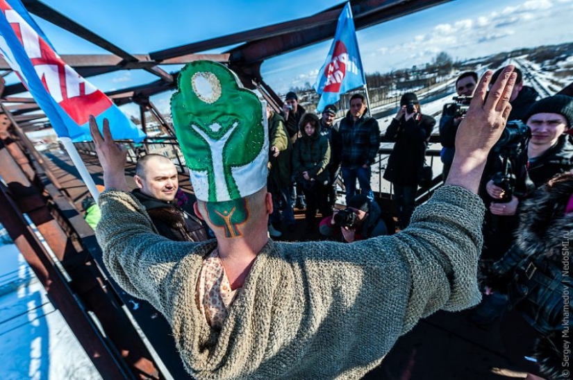 365 names of the Enlightened Drevarch, or Why the tree-man gave up his roots 365 names of the Enlightened Drevarch, or Why the tree-man gave up his roots