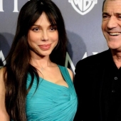 5 Hollywood stars who date Russian women