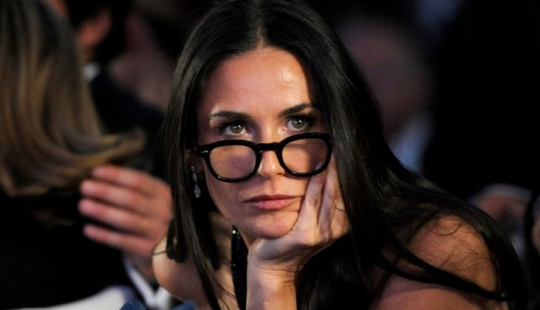 5 shocking Candid facts from Demi Moore's autobiography " Inside Out»