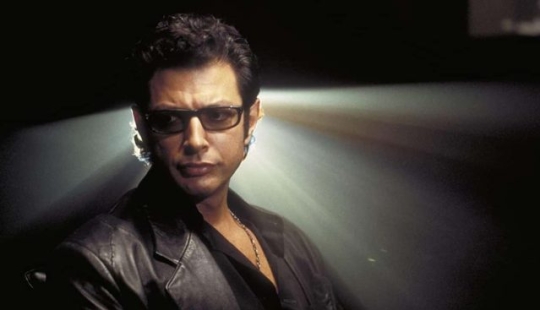 6 actors who played supporting roles and made the entire film 6 actors who played supporting roles and made the entire film