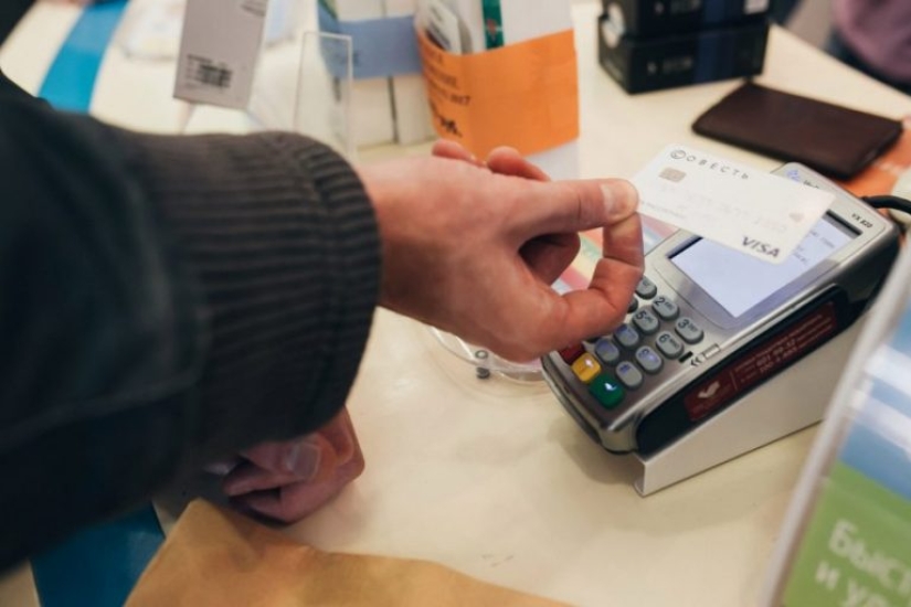 6 costly travel mistakes we make