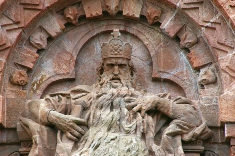 6 ridiculous accidents that led to the death of kings of the past