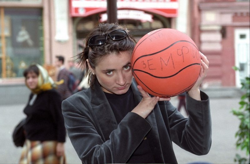 7 Russian singers and Actresses who in the past were athletes