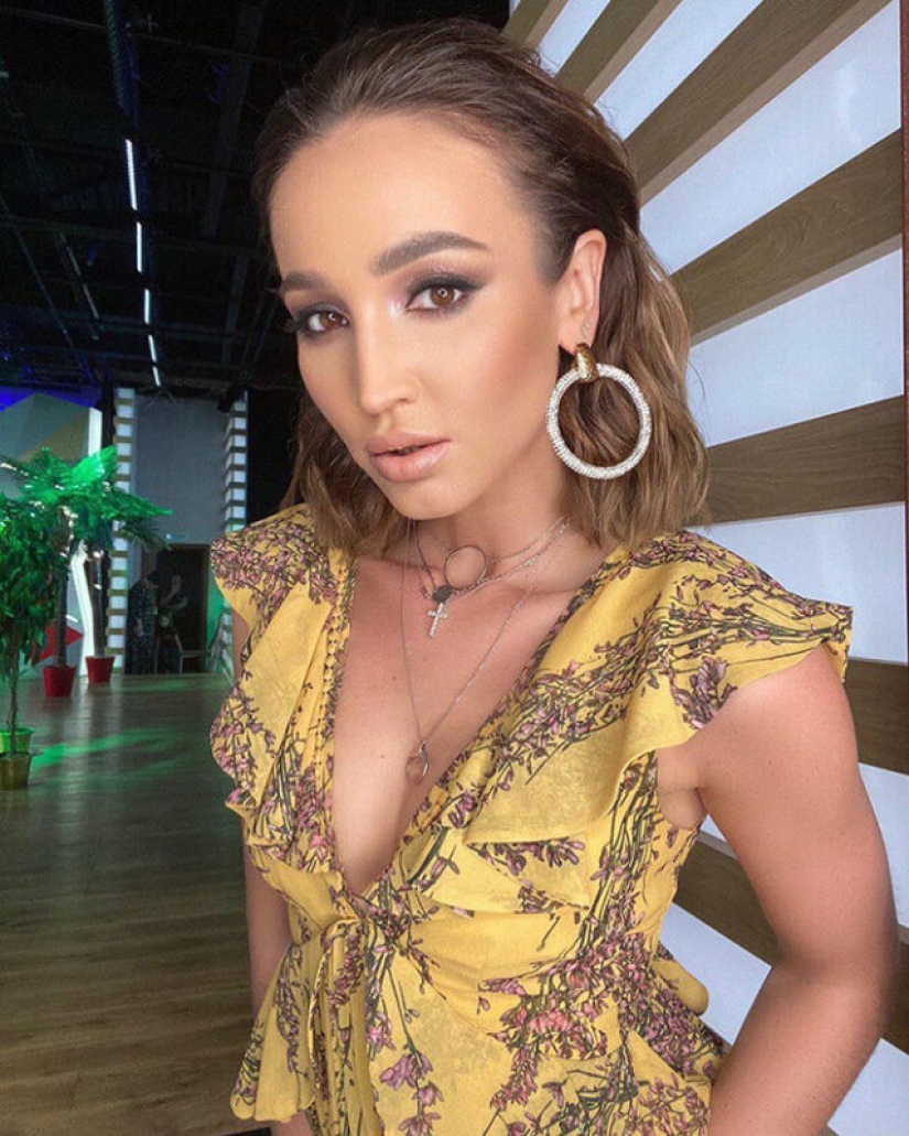 7 stars with whom the brawler Nastya Ivleeva quarreled