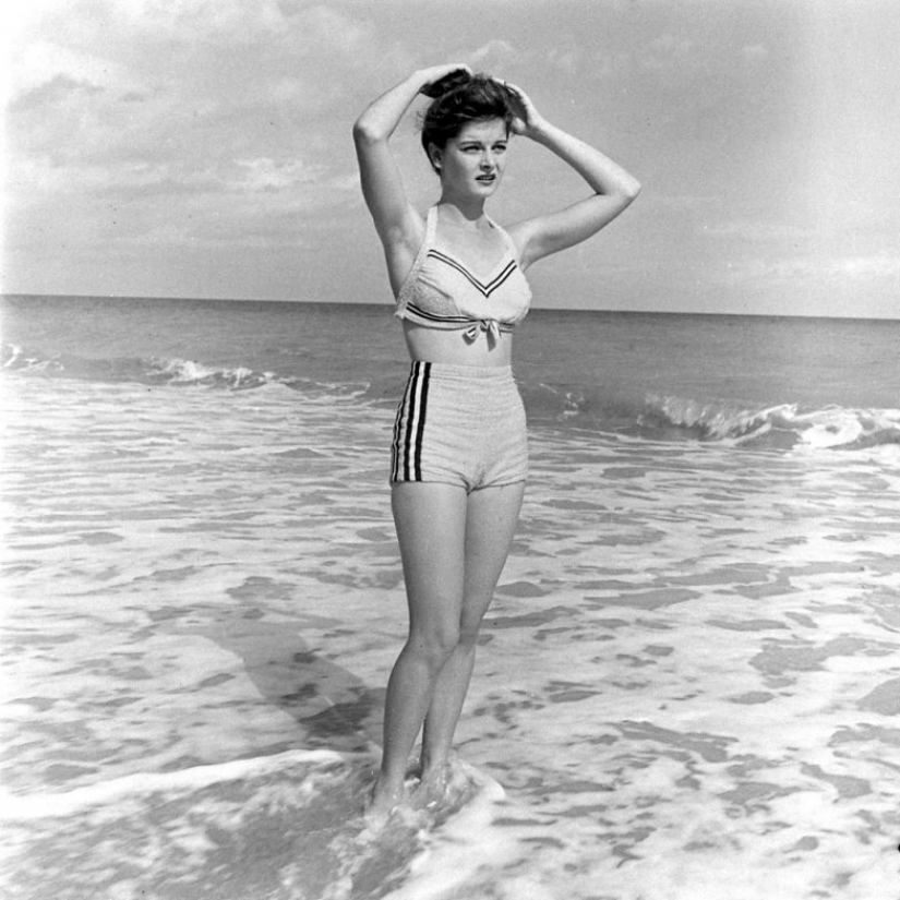 75 years ago, the smallest swimsuit in the world appeared — a bikini 75 years ago, the smallest swimsuit in the world appeared — a bikini