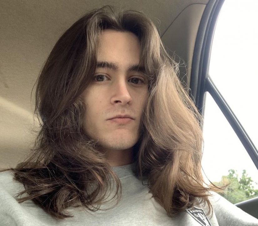 8 hombres con una magnífica melena