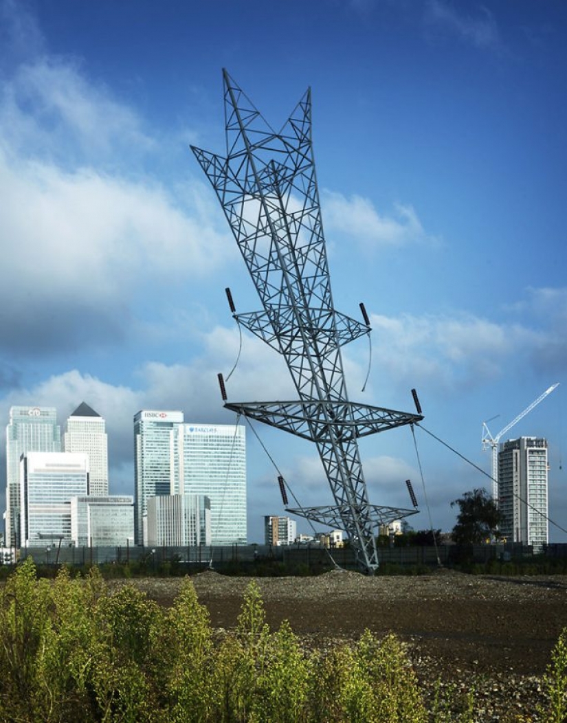 8 photos of buildings that defy reality