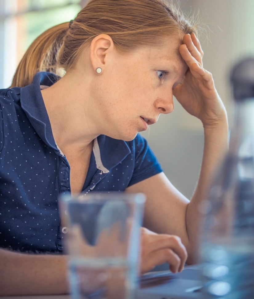 8 signs someone is spying on your computer