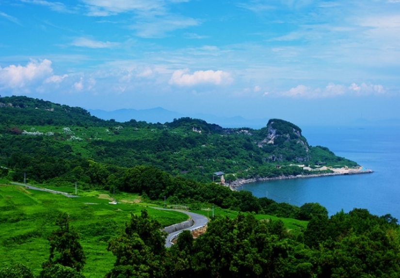 8 spectacular routes you need to walk at least once in your life