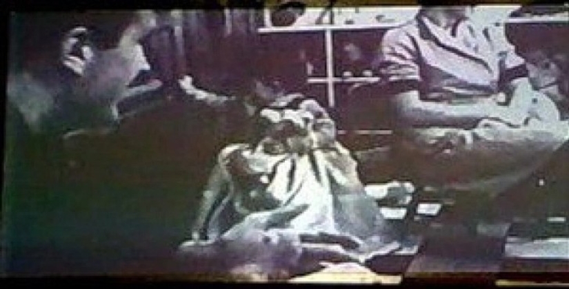 9 días sin mamá: la historia de little John