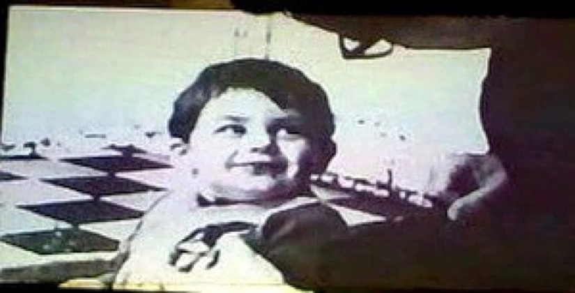 9 días sin mamá: la historia de little John