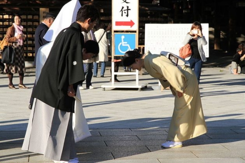 9 Japanese traditions that are far beyond our comprehension