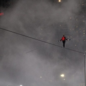 9 photos that show the strength of the human spirit